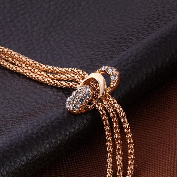 Rose Gold Colour Rhinestone Crystal Necklace, Earring, Bracelet & Ring Set.